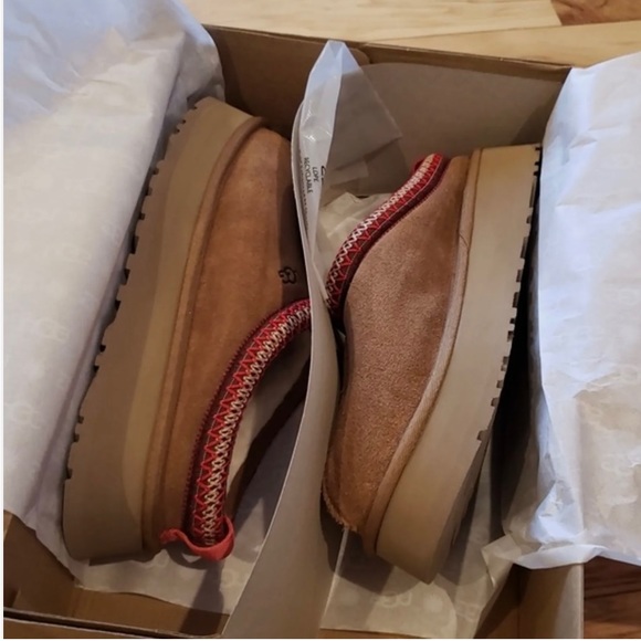 NEW UGG Tazz Suede And Sheepskin Slippers, Chestnut, Womens Size 7 Clog Mules - Picture 3 of 9